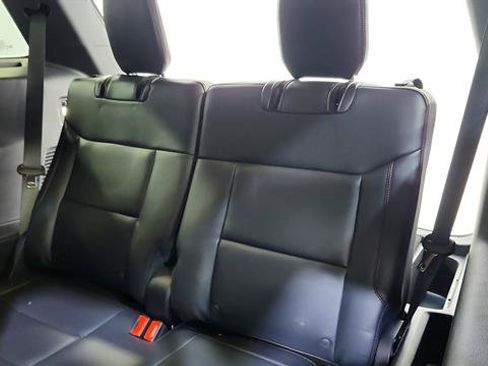 Used 2025 Ford Explorer ST-Line RWD image 23