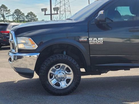 Used 2017 RAM 2500 Tradesman w/ Chrome Appearance Group AWD/4WD image 12