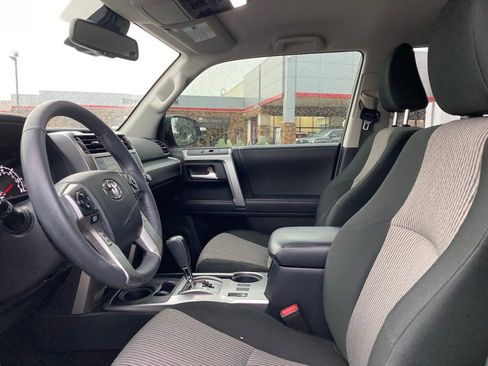Used 2022 Toyota 4Runner SR5 image 9