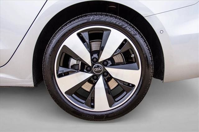 Used 2025 Audi A5 2.0T Premium Plus w/ Premium Plus AWD/4WD image 9