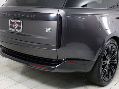 Used 2022 Land Rover Range Rover Long Wheelbase First Edition image 45