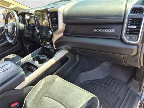 Used 2022 RAM 2500 Laramie AWD/4WD image 18
