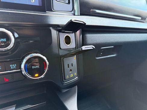 Used 2023 Ford F350 Lariat w/ Black Appearance Package image 40