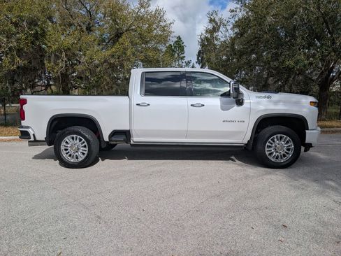 Used 2023 Chevrolet Silverado 2500 High Country w/ Z71 Off-Road Package image 10