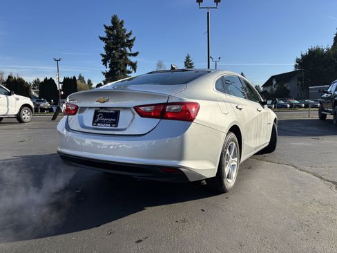 Used 2020 Chevrolet Malibu LS image 6