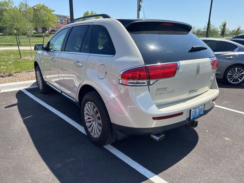 Used 2014 Lincoln MKX FWD image 8