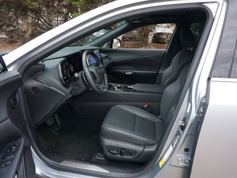 Used 2023 Lexus RX 350 Premium image 2