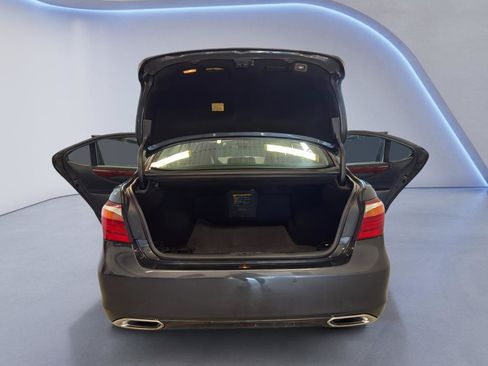 Used 2011 Lexus LS 460 AWD w/ Comfort Pkg image 13