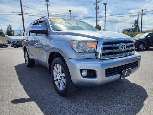 Used 2008 Toyota Sequoia Limited RWD image 3