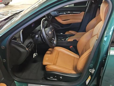 Used 2025 Cadillac CT5 Sport image 4