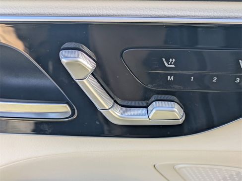 Used 2022 Mercedes-Benz C 300 Sedan image 19