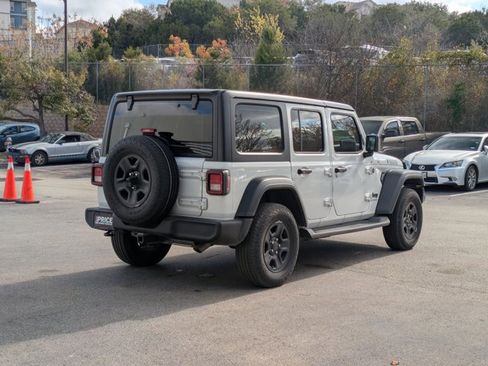 Used 2024 Jeep Wrangler Sport image 5