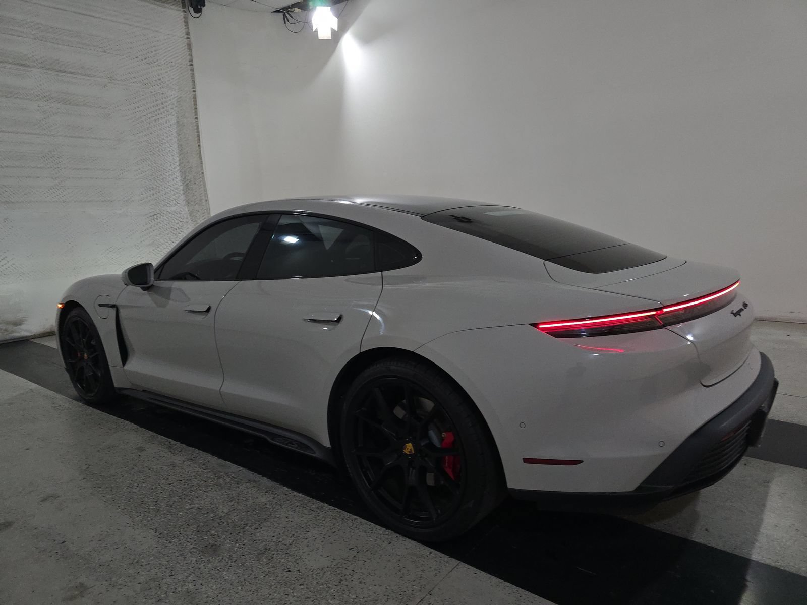 Used 2022 Porsche Taycan GTS w/ Premium Package (P6U) AWD/4WD image 4