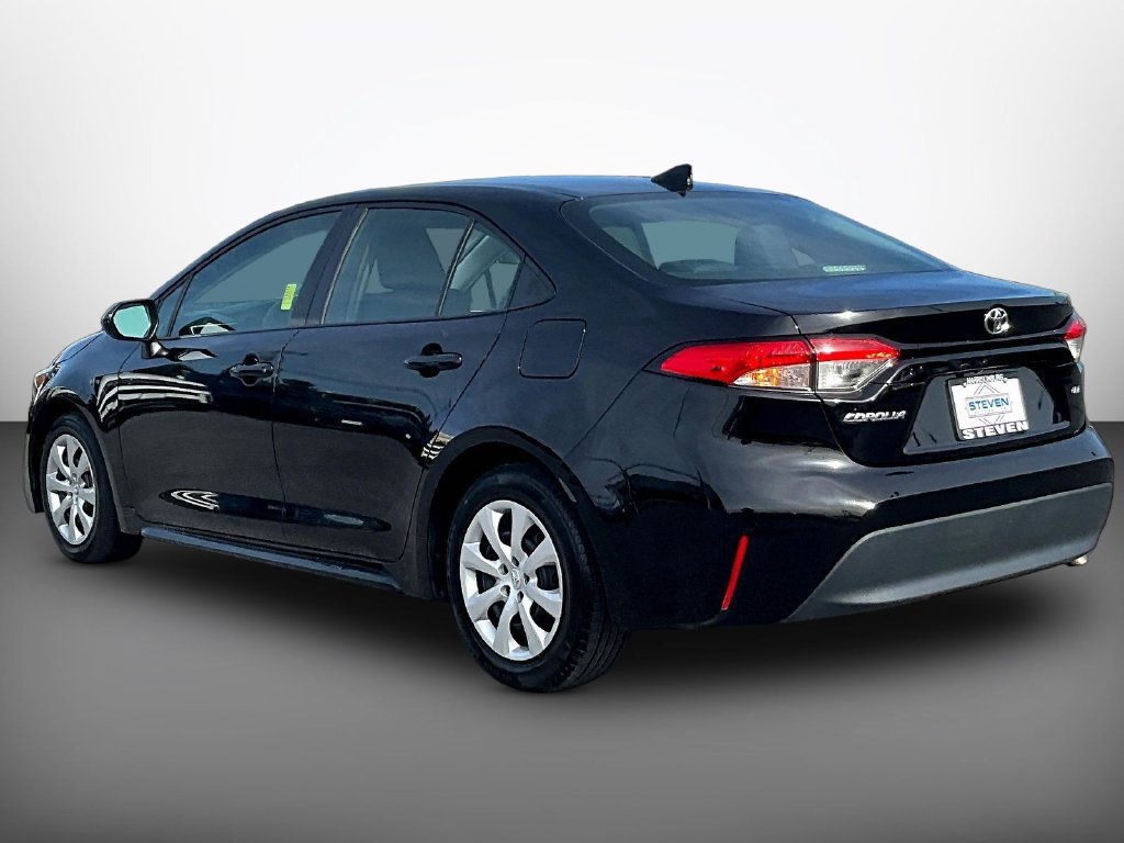 Used 2024 Toyota Corolla LE FWD image 4
