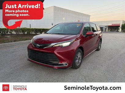 Used 2022 Toyota Sienna XLE