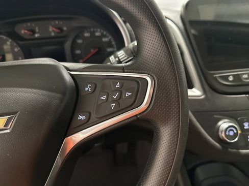 Used 2022 Chevrolet Malibu LS image 17