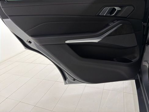 Used 2024 BMW X7 xDrive40i image 15