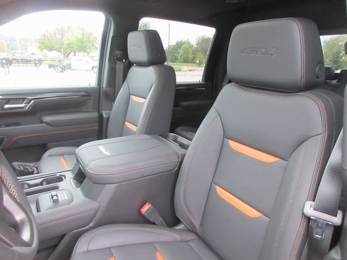 New 2026 GMC Sierra 2500 AT4 w/ AT4 Premium Plus Package image 15