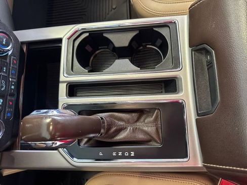 Used 2020 Ford F150 Lariat image 19