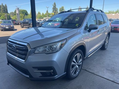 Used 2019 Subaru Ascent Limited w/ Popular Package #3 AWD/4WD image 2