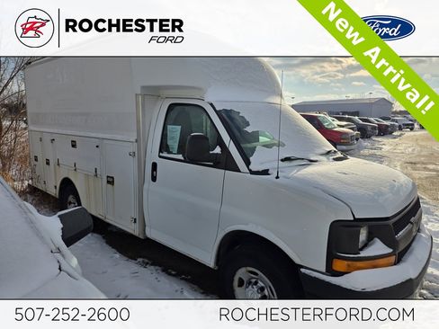 Used 2016 Chevrolet Express 3500 image 1