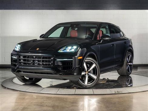 Certified 2026 Porsche Cayenne Coupe AWD/4WD image 1