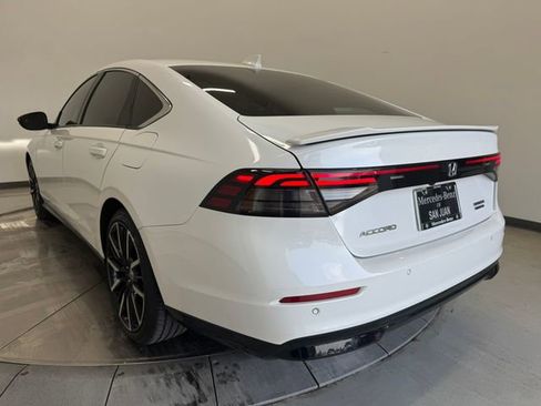 Used 2023 Honda Accord Touring image 9