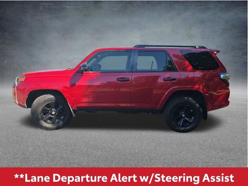 Used 2020 Toyota 4Runner SR5 RWD image 10