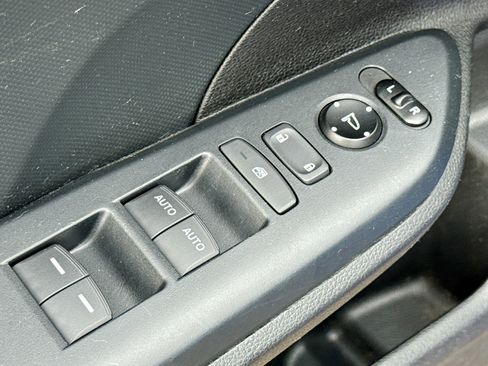 Used 2017 Honda Civic LX image 8