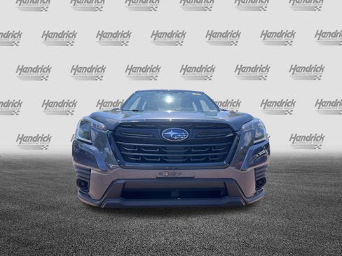 Used 2022 Subaru Forester AWD/4WD image 3