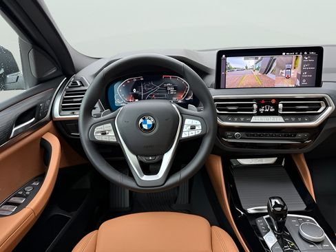 Used 2025 BMW X4 xDrive30i w/ Premium Package AWD/4WD image 10