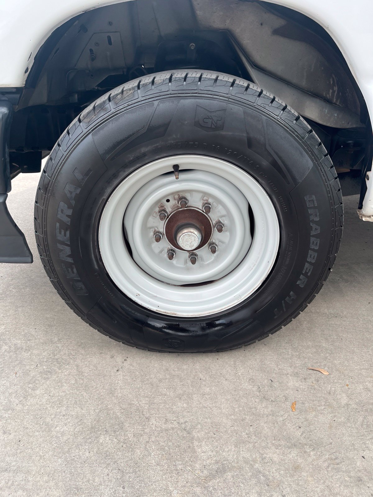 Used 2023 Ford E-350 and Econoline 350 Super Duty w/ Power Windows & Locks Group RWD image 23