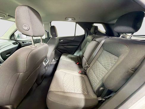 Used 2020 Chevrolet Equinox LT w/ Driver Convenience Package FWD image 24