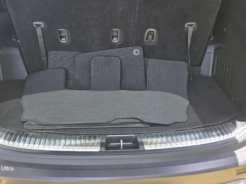 Used 2020 Kia Telluride SX w/ Towing Package FWD image 12