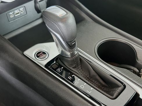 Used 2025 Nissan Altima 2.5 SV FWD image 23