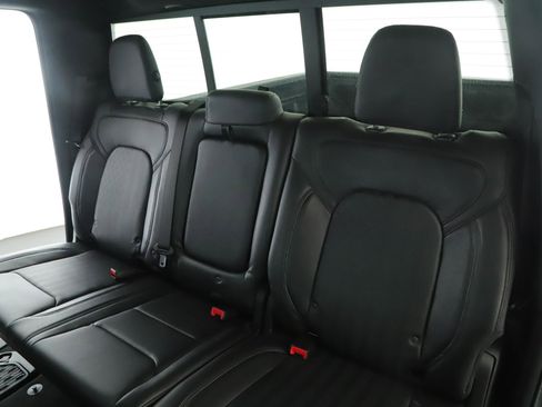Used 2022 RAM 1500 Big Horn AWD/4WD image 5