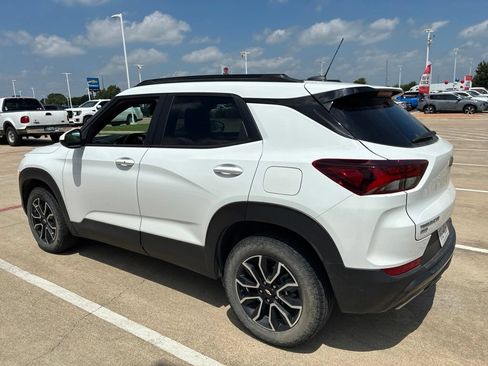 Used 2023 Chevrolet TrailBlazer ACTIV AWD/4WD image 3