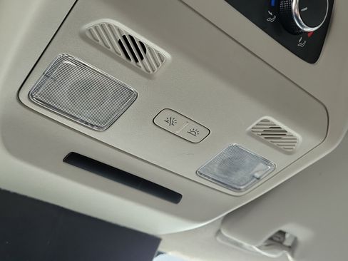 Used 2023 Ford Transit 350 XLT image 23