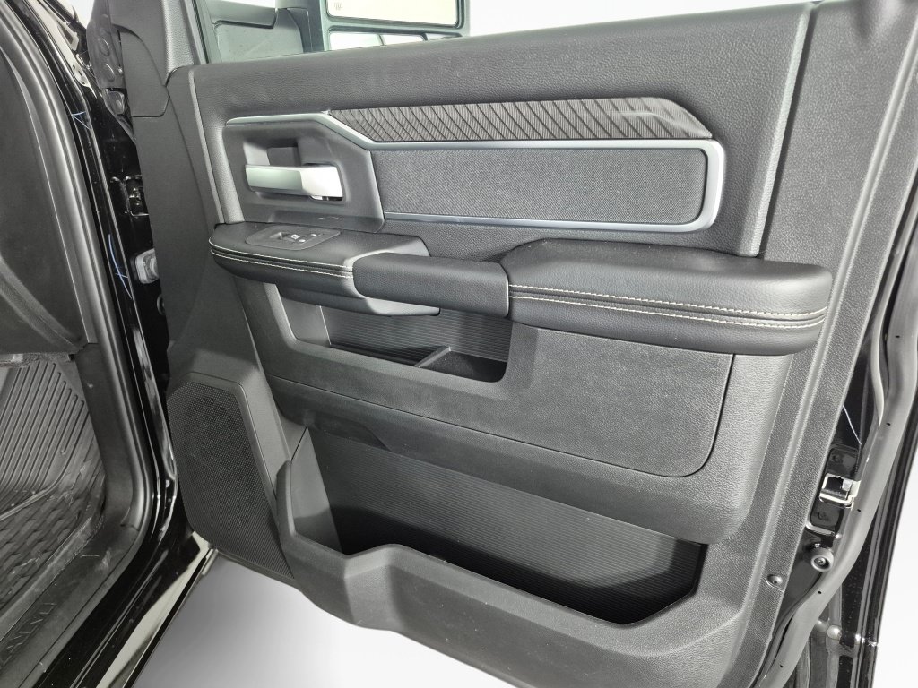 New 2026 RAM 2500 Big Horn AWD/4WD image 39