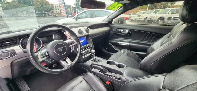 Used 2020 Ford Mustang Premium RWD image 5
