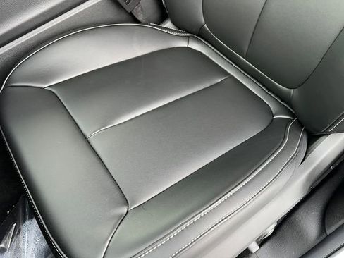 New 2025 Jeep Grand Cherokee Limited w/ Black Appearance Package image 11