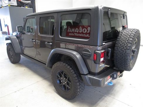 Used 2024 Jeep Wrangler Unlimited AWD/4WD image 4