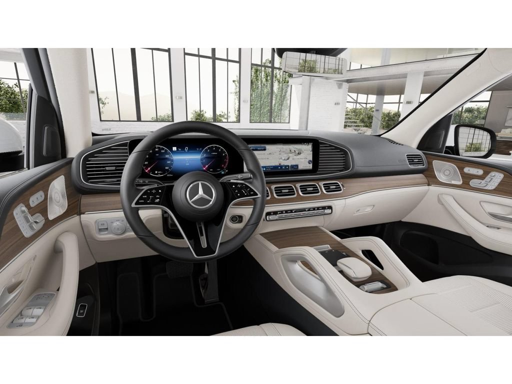 Used 2026 Mercedes-Benz GLS 450 4MATIC image 3