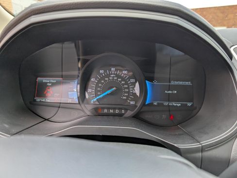 Used 2024 Ford Edge SEL image 13