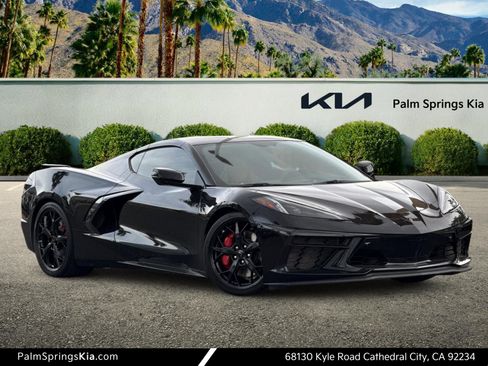 Used 2022 Chevrolet Corvette Stingray Premium Cpe w/ Z51 Performance Package image 1