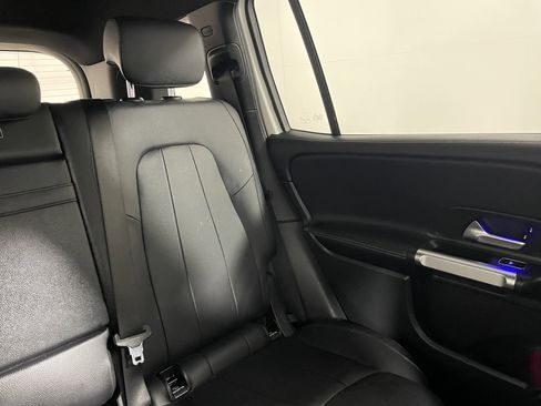 Used 2022 Mercedes-Benz GLB 250 image 15
