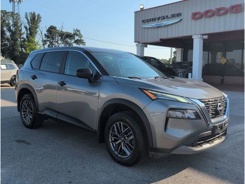 Used 2023 Nissan Rogue S image 7