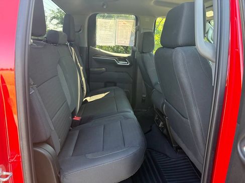Used 2023 Chevrolet Silverado 1500 LT AWD/4WD image 18