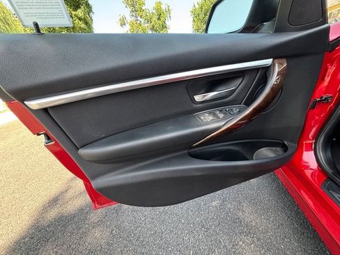Used 2017 BMW 330i Sedan RWD image 32