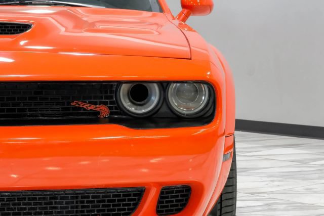 Used 2018 Dodge Challenger SRT Hellcat RWD image 47